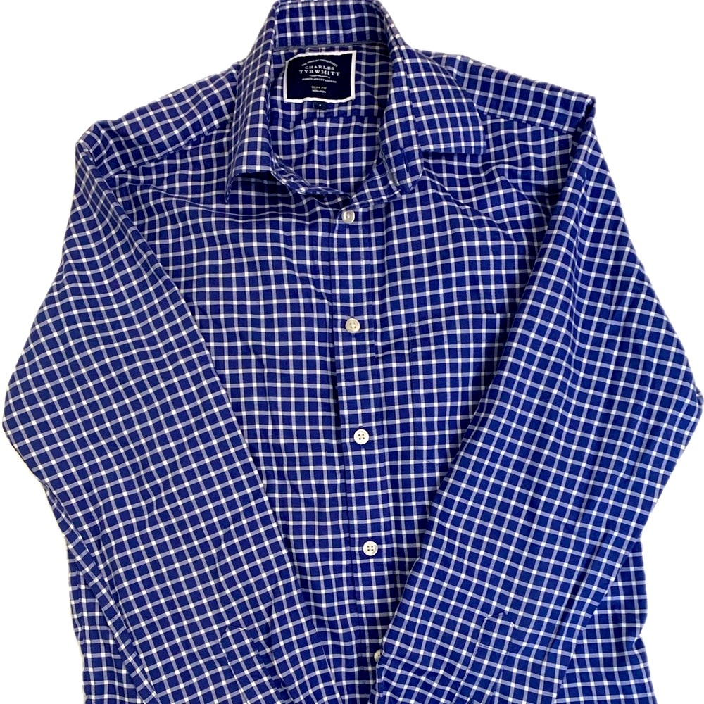 ChARLES TYRWHITT Non iron shirt in like new conditions, size:small.